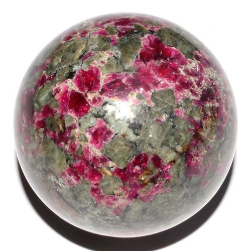 Eudialyte sphere