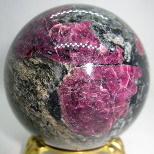 Eudialyte sphere