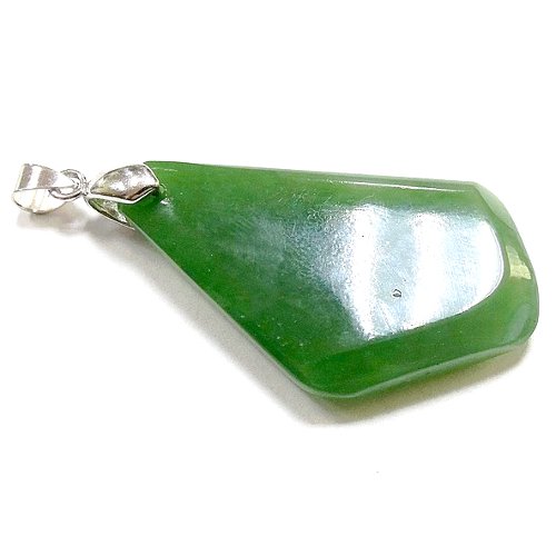Nephrite pendant